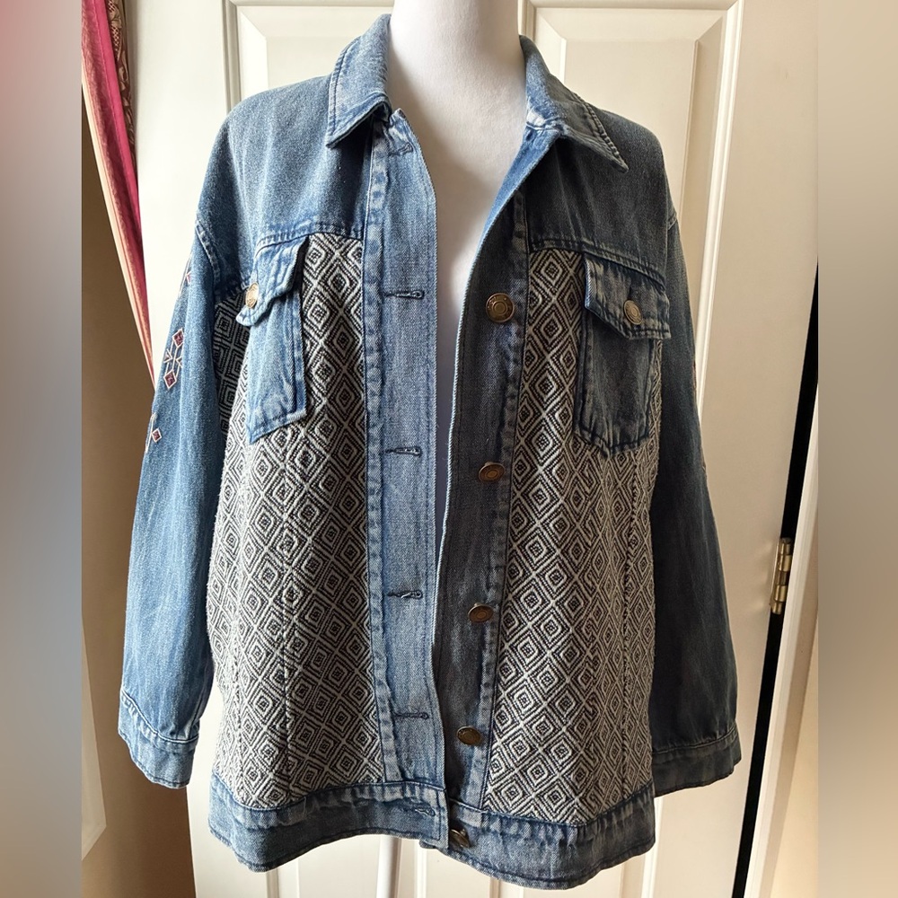 POL Denim Jean Jacket with Front Inset Geometric Pattern Multicolor Size XL
